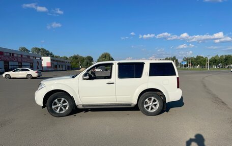 Nissan Pathfinder, 2011 год, 1 600 000 рублей, 8 фотография