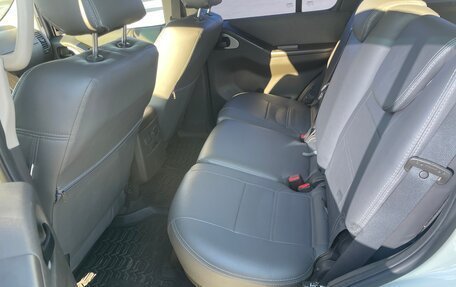 Nissan Pathfinder, 2011 год, 1 600 000 рублей, 10 фотография