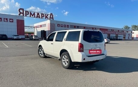 Nissan Pathfinder, 2011 год, 1 600 000 рублей, 7 фотография