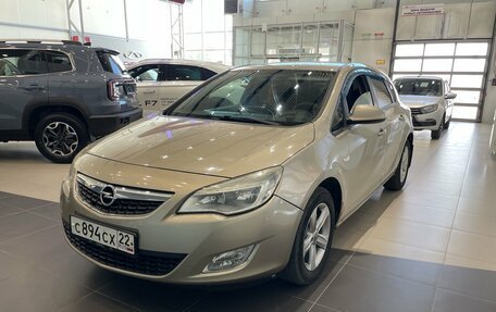Opel Astra J, 2010 год, 669 000 рублей, 1 фотография