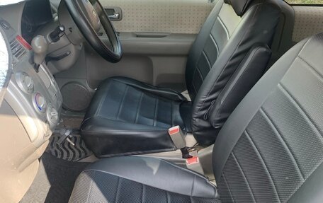 Honda Mobilio I, 2002 год, 280 000 рублей, 10 фотография