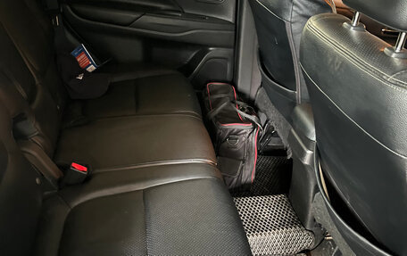 Mitsubishi Outlander III рестайлинг 3, 2013 год, 1 550 000 рублей, 6 фотография