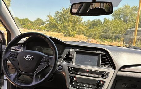 Hyundai Sonata VII, 2015 год, 1 400 000 рублей, 5 фотография