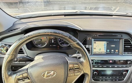 Hyundai Sonata VII, 2015 год, 1 400 000 рублей, 13 фотография