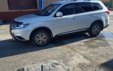 Mitsubishi Outlander III рестайлинг 3, 2020 год, 2 299 000 рублей, 2 фотография