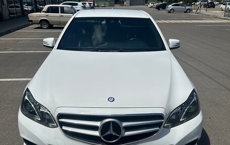 Mercedes-Benz E-Класс, 2013 год, 2 200 000 рублей, 2 фотография