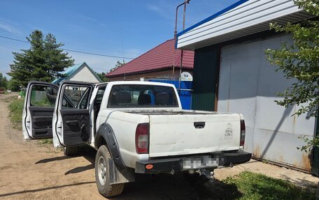 Nissan NP300, 2012 год, 1 100 000 рублей, 22 фотография