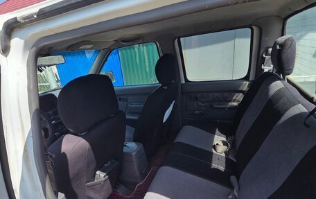 Nissan NP300, 2012 год, 1 100 000 рублей, 26 фотография