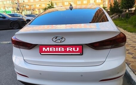 Hyundai Elantra VI рестайлинг, 2017 год, 1 450 000 рублей, 6 фотография
