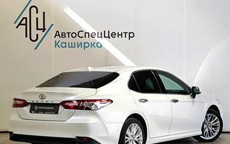 Toyota Camry, 2020 год, 3 049 000 рублей, 2 фотография