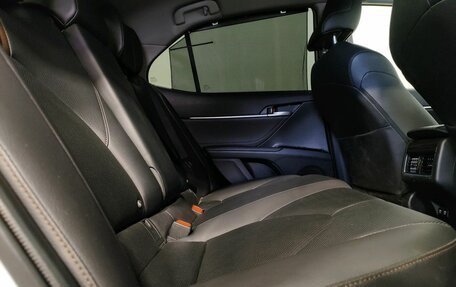 Toyota Camry, 2020 год, 3 049 000 рублей, 17 фотография
