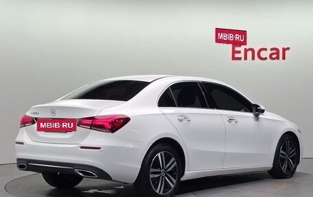 Mercedes-Benz A-Класс, 2022 год, 2 550 000 рублей, 2 фотография