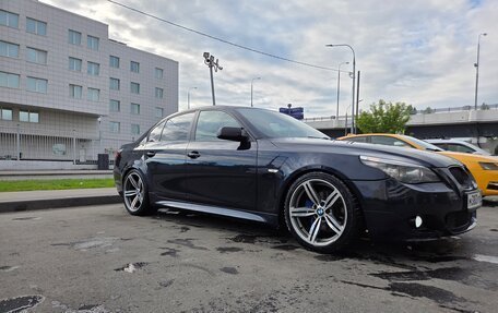 BMW 5 серия, 2007 год, 1 600 000 рублей, 3 фотография