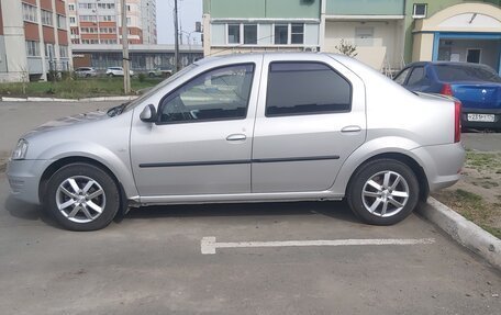 Renault Logan I, 2014 год, 630 000 рублей, 2 фотография