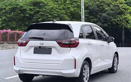 Honda Fit, 2023 год, 1 100 285 рублей, 5 фотография