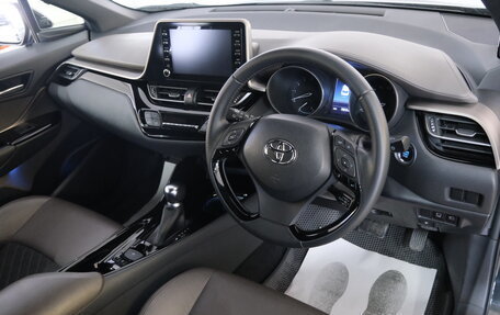 Toyota C-HR I рестайлинг, 2019 год, 2 089 000 рублей, 10 фотография
