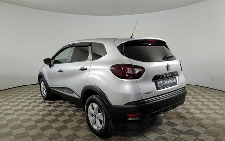 Renault Kaptur I рестайлинг, 2020 год, 1 590 000 рублей, 8 фотография