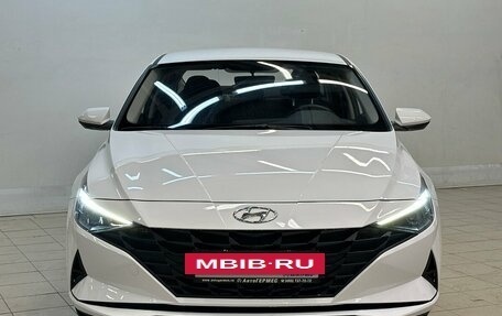 Hyundai Elantra, 2022 год, 1 965 000 рублей, 2 фотография