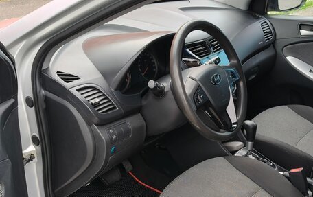 Hyundai Solaris II рестайлинг, 2012 год, 500 000 рублей, 6 фотография