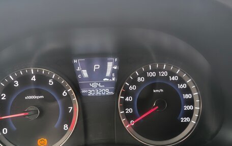 Hyundai Solaris II рестайлинг, 2012 год, 500 000 рублей, 5 фотография
