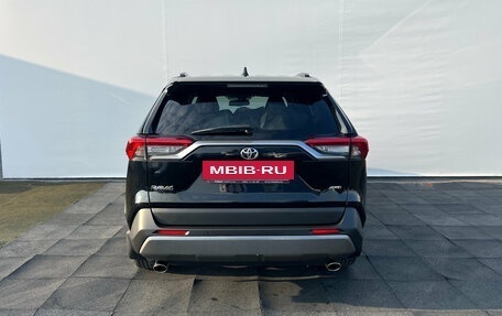 Toyota RAV4, 2021 год, 3 970 000 рублей, 3 фотография