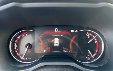 Toyota RAV4, 2021 год, 3 970 000 рублей, 14 фотография