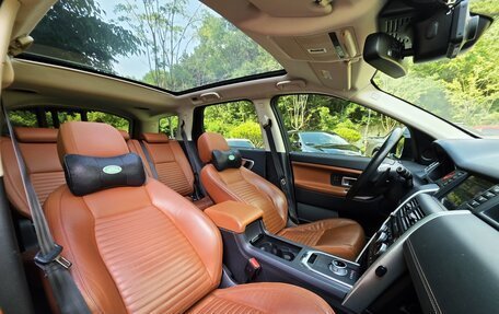 Land Rover Discovery Sport I рестайлинг, 2019 год, 1 740 010 рублей, 7 фотография