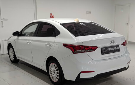 Hyundai Solaris II рестайлинг, 2018 год, 870 000 рублей, 8 фотография