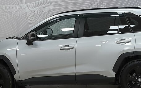 Toyota RAV4, 2021 год, 3 599 000 рублей, 7 фотография