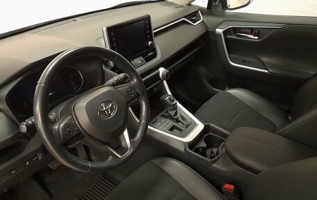 Toyota RAV4, 2021 год, 3 599 000 рублей, 9 фотография