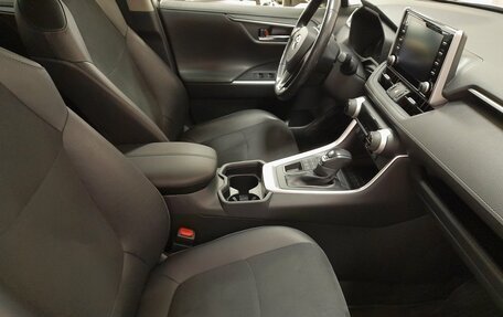 Toyota RAV4, 2021 год, 3 599 000 рублей, 11 фотография
