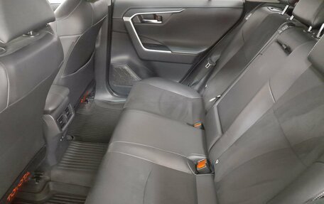 Toyota RAV4, 2021 год, 3 599 000 рублей, 15 фотография
