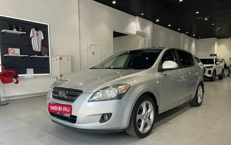 KIA cee'd I рестайлинг, 2009 год, 850 000 рублей, 1 фотография