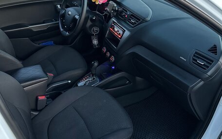 KIA Rio III рестайлинг, 2015 год, 1 100 000 рублей, 19 фотография