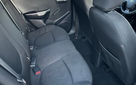 KIA Rio III рестайлинг, 2015 год, 1 100 000 рублей, 27 фотография