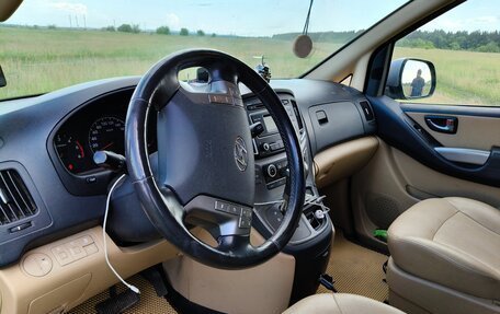 Hyundai H-1 II рестайлинг, 2021 год, 3 380 000 рублей, 12 фотография