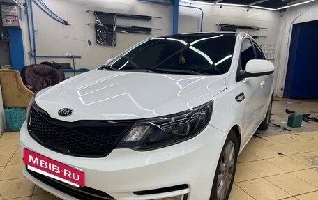 KIA Rio III рестайлинг, 2015 год, 1 100 000 рублей, 28 фотография