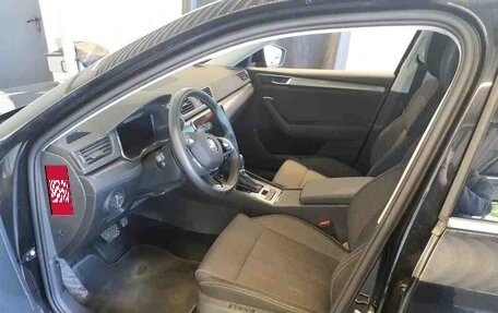 Skoda Superb III рестайлинг, 2022 год, 2 425 000 рублей, 5 фотография