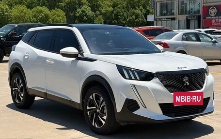 Peugeot 2008 II, 2022 год, 1 300 000 рублей, 3 фотография