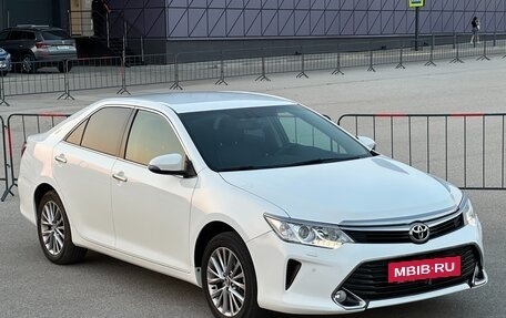 Toyota Camry, 2016 год, 2 797 000 рублей, 4 фотография