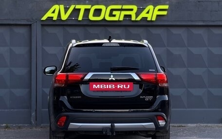 Mitsubishi Outlander III рестайлинг 3, 2018 год, 2 780 000 рублей, 5 фотография