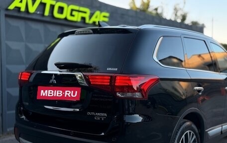 Mitsubishi Outlander III рестайлинг 3, 2018 год, 2 780 000 рублей, 28 фотография