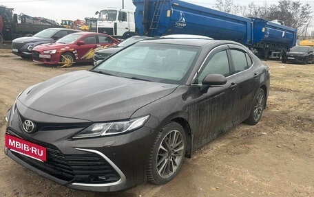 Toyota Camry, 2021 год, 2 470 000 рублей, 3 фотография