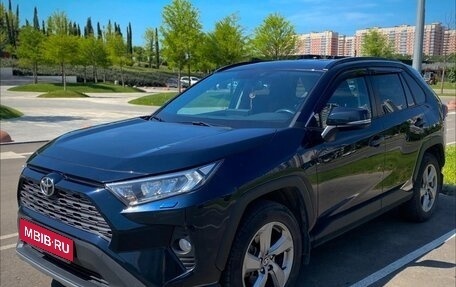 Toyota RAV4, 2020 год, 3 490 000 рублей, 1 фотография