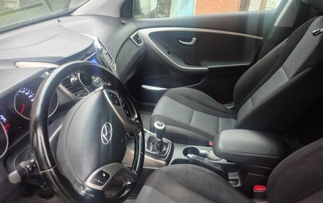 Hyundai i30 II рестайлинг, 2012 год, 930 000 рублей, 13 фотография