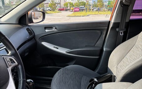 Hyundai Solaris II рестайлинг, 2014 год, 950 000 рублей, 15 фотография
