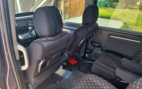 Honda Stepwgn IV, 2015 год, 1 790 000 рублей, 4 фотография