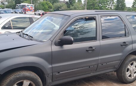 Ford Escape II, 2003 год, 700 000 рублей, 13 фотография