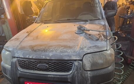 Ford Escape II, 2003 год, 700 000 рублей, 19 фотография