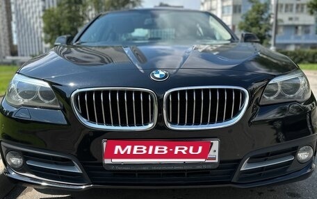 BMW 5 серия, 2016 год, 1 950 000 рублей, 2 фотография